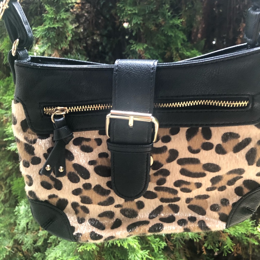 Aldo small crossbody black and calf hair leopard